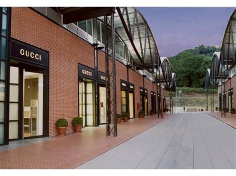 gucci firenze lavoor|gucci factory outlet.